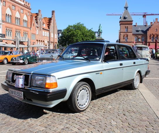 1987 Volvo 240 GL DN93322 4